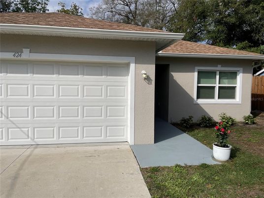 Detached Garage, Exterior