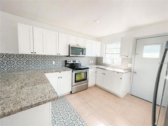 Interior, Kitchen, Recessed Lighting