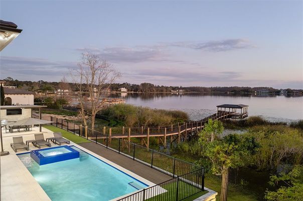 Exterior, Lake, Pool, Water