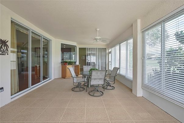Dining room, Interior