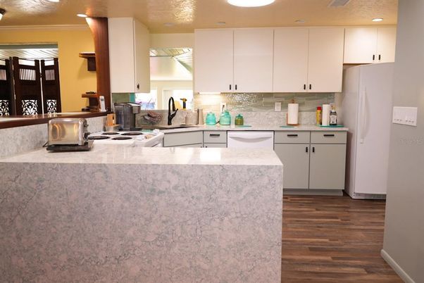 Interior, Kitchen, Recessed Lighting, Wood Texture Flooring