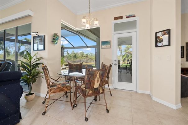 Dining room, Interior, Pendant Lights, Sun Room