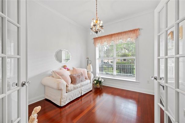 Chandelier, Interior, Living room, Wood Texture Flooring