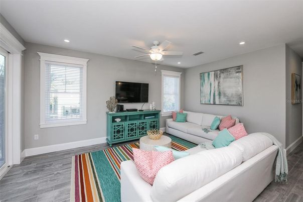 Interior, Living room, Recessed Lighting, Wood Texture Flooring