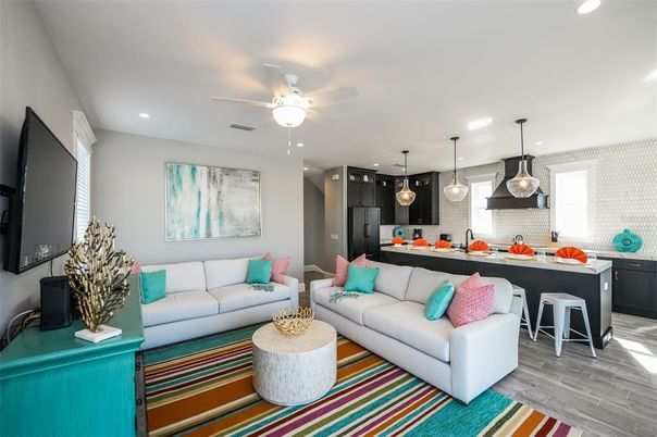 Dining room, Interior, Kitchen, Living room, Pendant Lights, Recessed Lighting, Wood Texture Flooring