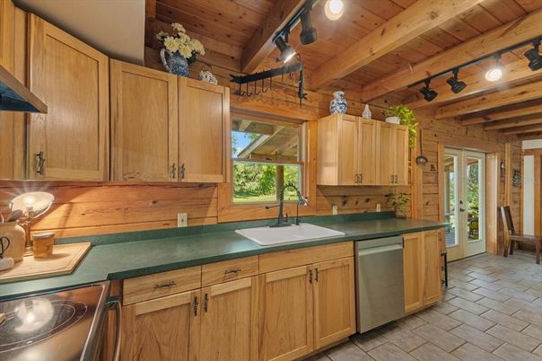 Interior, Kitchen, Wooden Beams, Wooden Ceilings