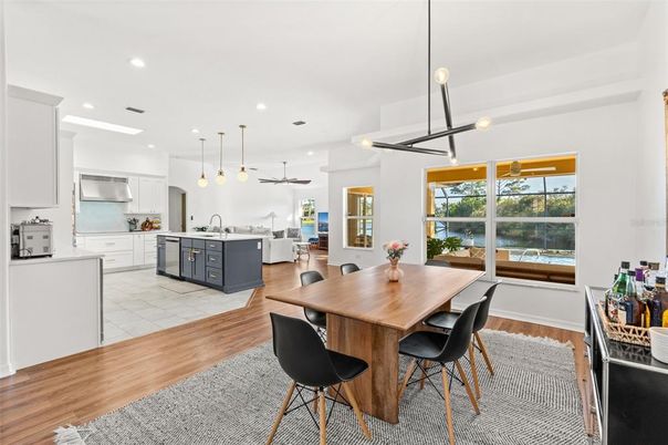 Dining room, Interior, Kitchen, Pendant Lights, Recessed Lighting, Wood Texture Flooring