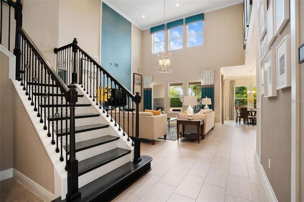 Chandelier, Dining room, Interior, Living room, Pendant Lights, Recessed Lighting