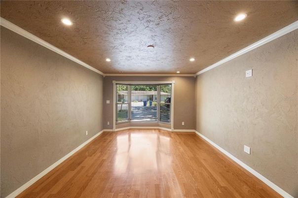 Empty room, Interior, Recessed Lighting, Wood Texture Flooring
