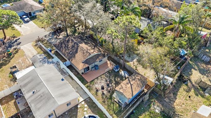 Exterior, Drone