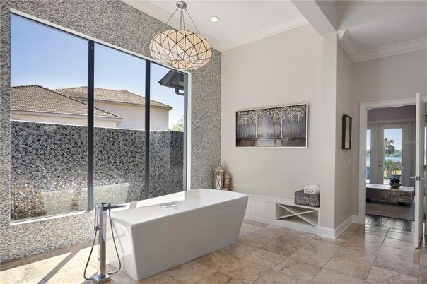 Bathroom, Free Standing Baths, Interior, Pendant Lights, Recessed Lighting