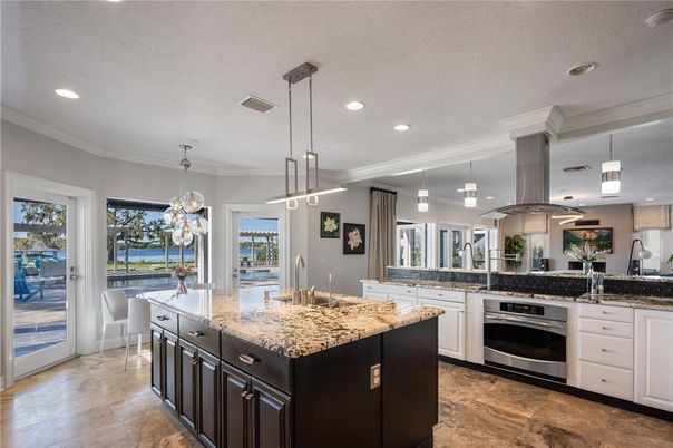 Dining room, Interior, Kitchen, Pendant Lights, Recessed Lighting, Stainless Steel Appliances, Water