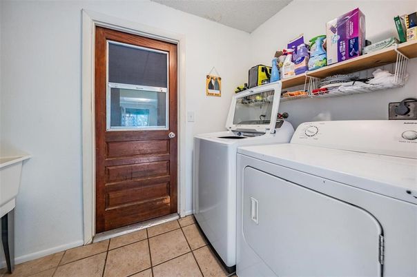 Interior, Washer