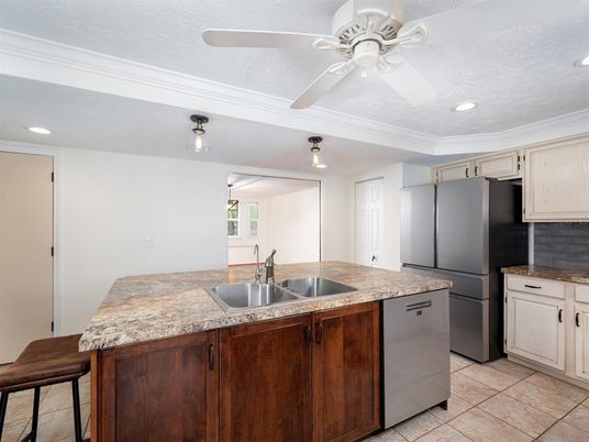 Interior, Kitchen, Recessed Lighting