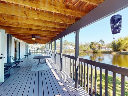 Exterior, Lake, Wooden Ceilings