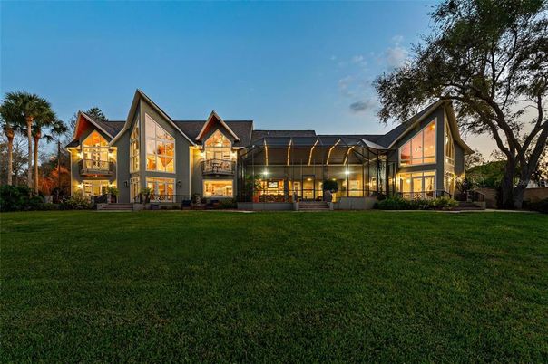 Backyard, Exterior, Facade, Farmhouse