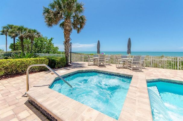 Exterior, Pool, Water