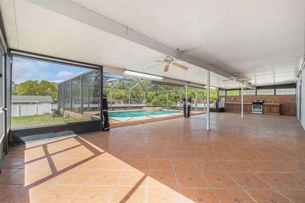 Interior, Pool, Sun Room