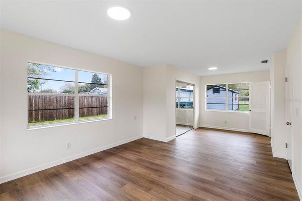 Empty room, Interior, Recessed Lighting, Wood Texture Flooring