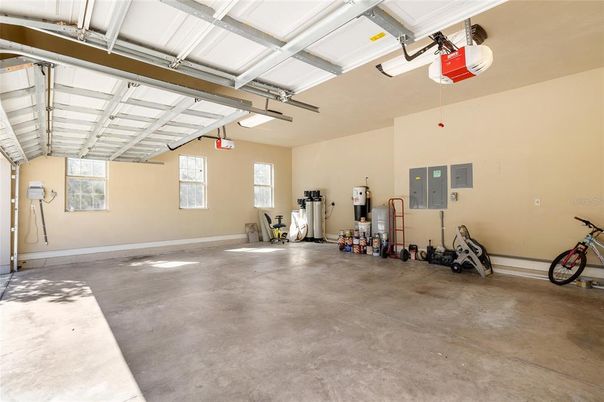 Garage, Interior