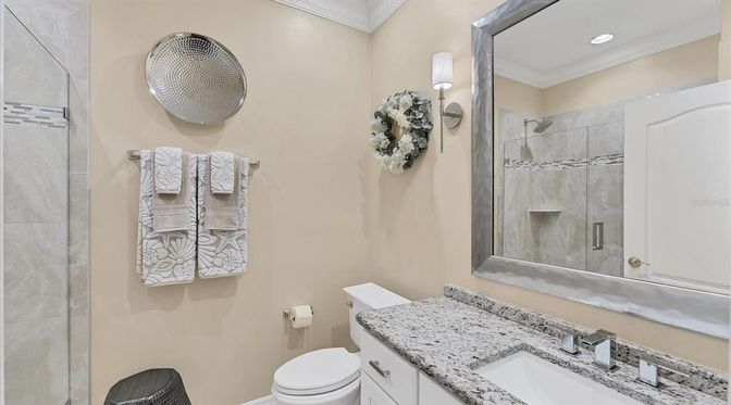 Bathroom, Interior, Recessed Lighting