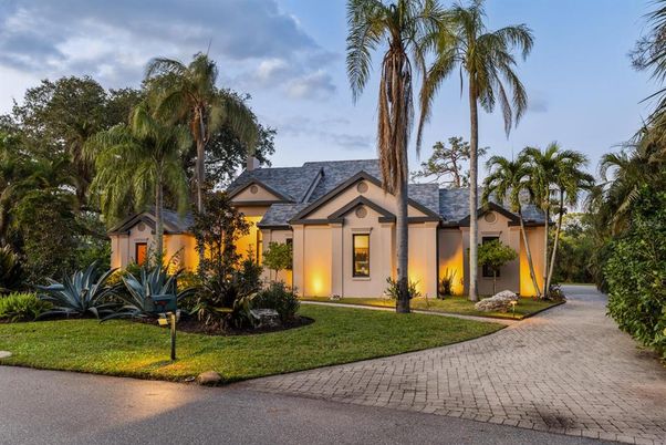Backyard, Exterior, Facade, French Provincial