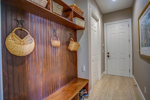 Interior, Pendant Lights, Recessed Lighting, Wood Texture Flooring