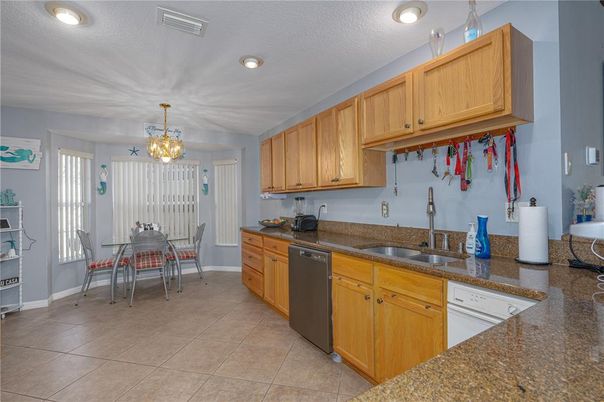 Chandelier, Dining room, Interior, Kitchen, Recessed Lighting