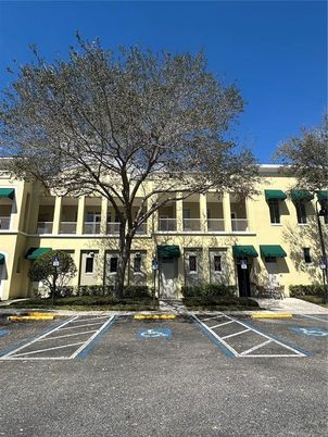 Exterior, Facade, Condo Building