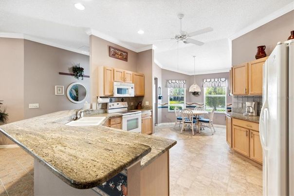 Dining room, Interior, Kitchen, Pendant Lights, Recessed Lighting