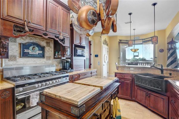 Interior, Kitchen, Pendant Lights, Stainless Steel Appliances