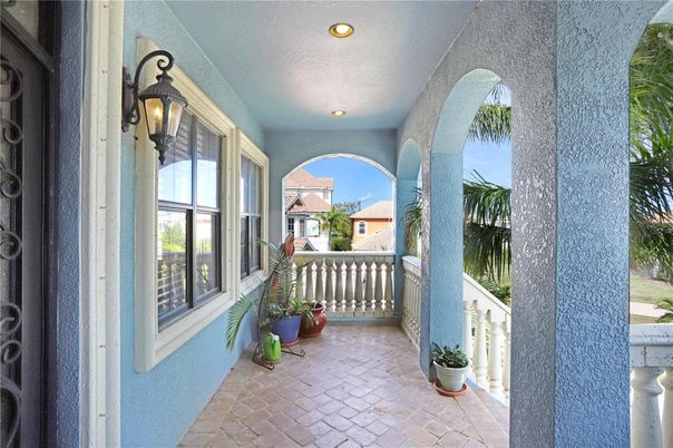Exterior, Recessed Lighting