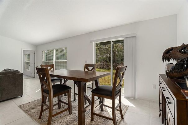 Dining room, Interior