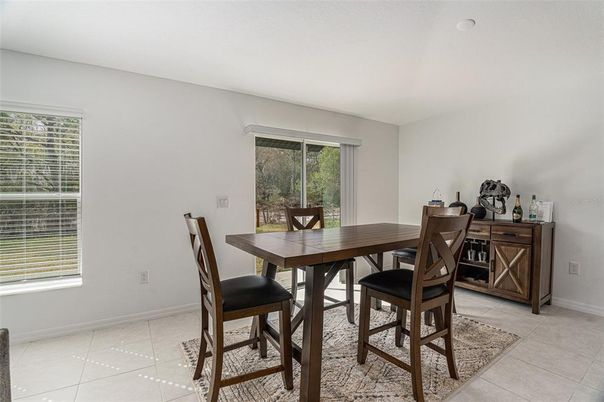 Dining room, Interior