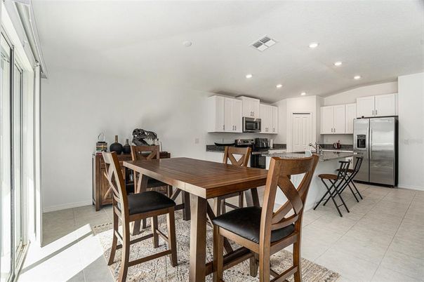 Dining room, Interior, Kitchen, Recessed Lighting, Stainless Steel Appliances