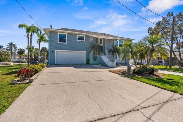 Attached, Exterior, Facade, Raised Ranch