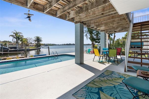 Exterior, Lake, Pool, Water
