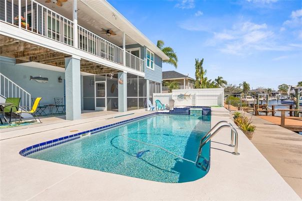 Exterior, Pool, Water