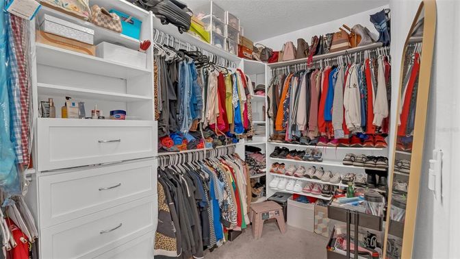 Interior, Walk-in Closets