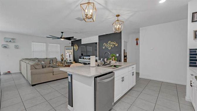Interior, Kitchen, Living room, Pendant Lights, Recessed Lighting