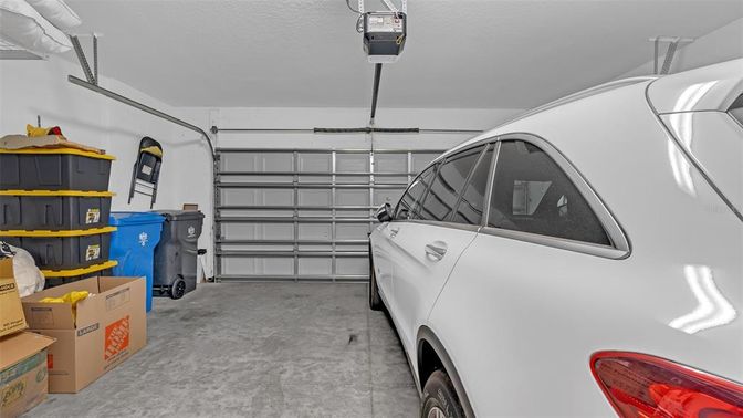 Garage, Interior
