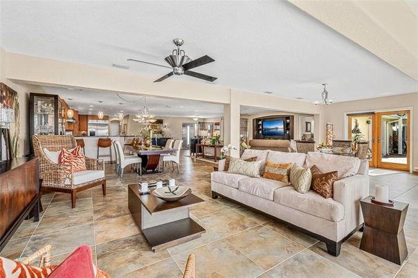 Chandelier, Dining room, Interior, Kitchen, Living room, Pendant Lights, Recessed Lighting, Stainless Steel Appliances