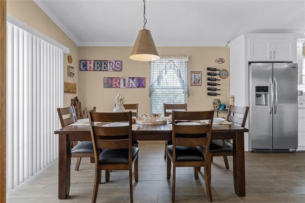 Dining room, Interior, Kitchen, Pendant Lights, Stainless Steel Appliances, Wood Texture Flooring
