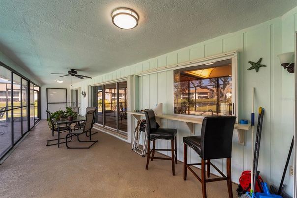 Dining room, Interior