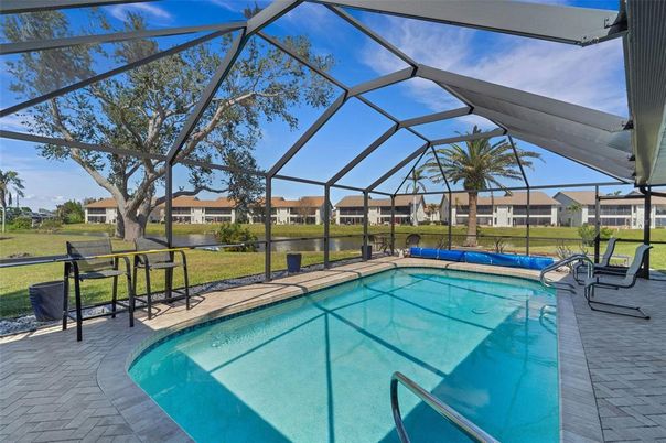 Glass Ceilings, Interior, Pool, Sun Room, Water