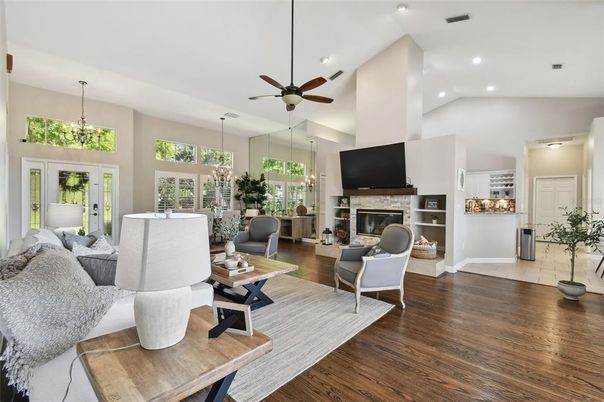 Fireplace, Interior, Living room, Pendant Lights, Recessed Lighting, Wood Texture Flooring
