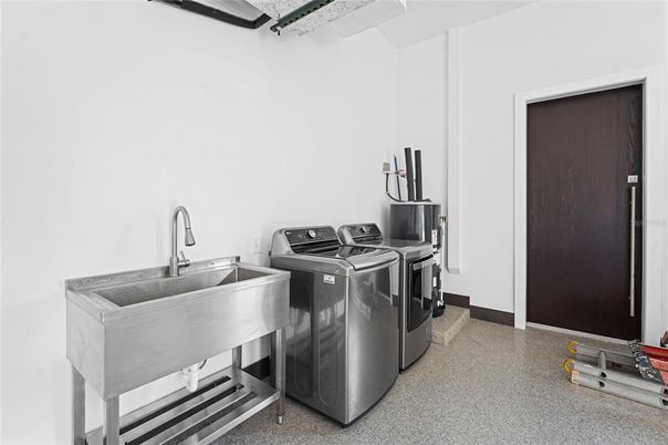 Interior, Washer