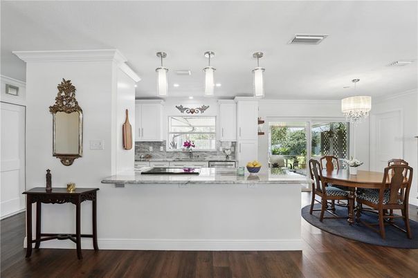 Chandelier, Dining room, Interior, Kitchen, Pendant Lights, Wood Texture Flooring