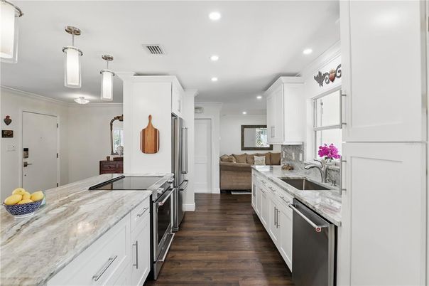 Interior, Kitchen, Living room, Pendant Lights, Recessed Lighting, Stainless Steel Appliances, Wood Texture Flooring