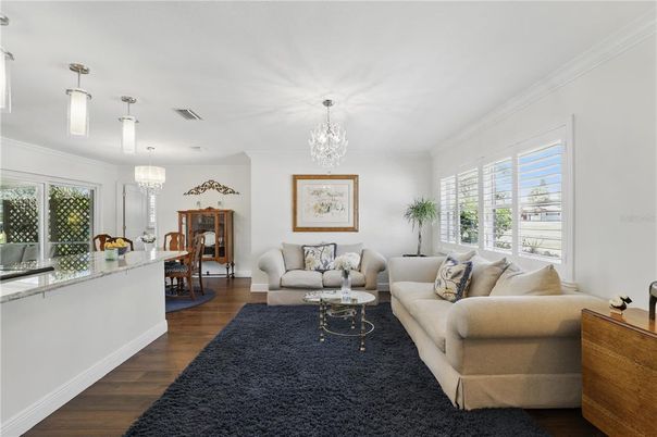 Chandelier, Dining room, Interior, Living room, Pendant Lights, Wood Texture Flooring